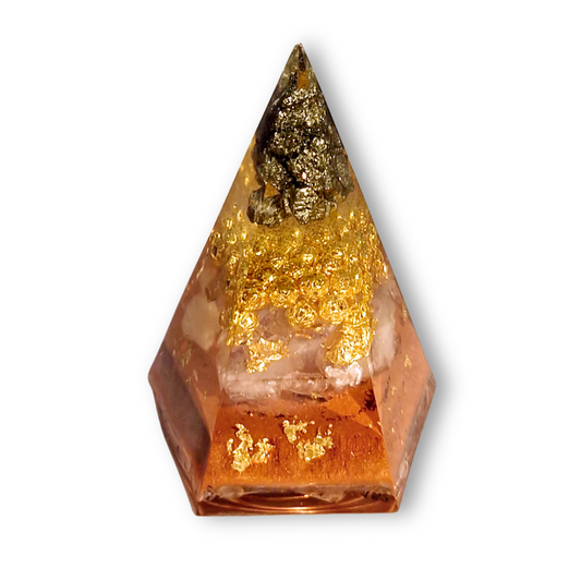 Pyriet & Witte Calciet Piramide Orgonite